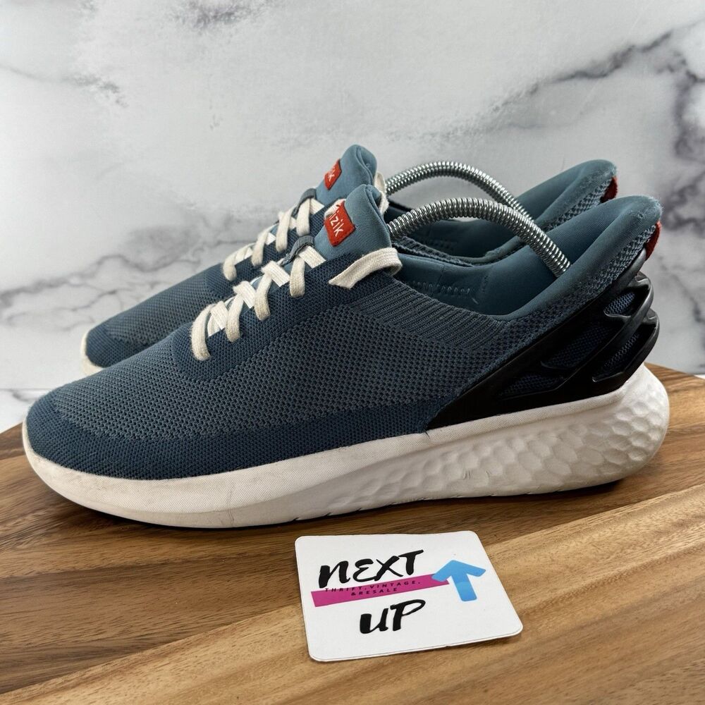 Men’s 9 or Women’s 10.5-Kizik Athens Deep Sea Blue Hands Free Easy On Sneakers
